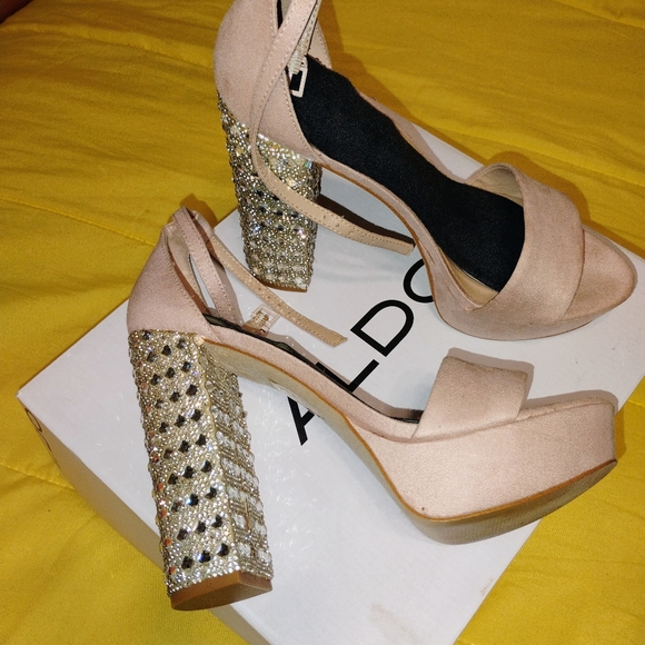 Women's 8.5 Aldo Pink Platform Heels Rhinestones Fancy Classy Elegant Affordable - Picture 4 of 6
